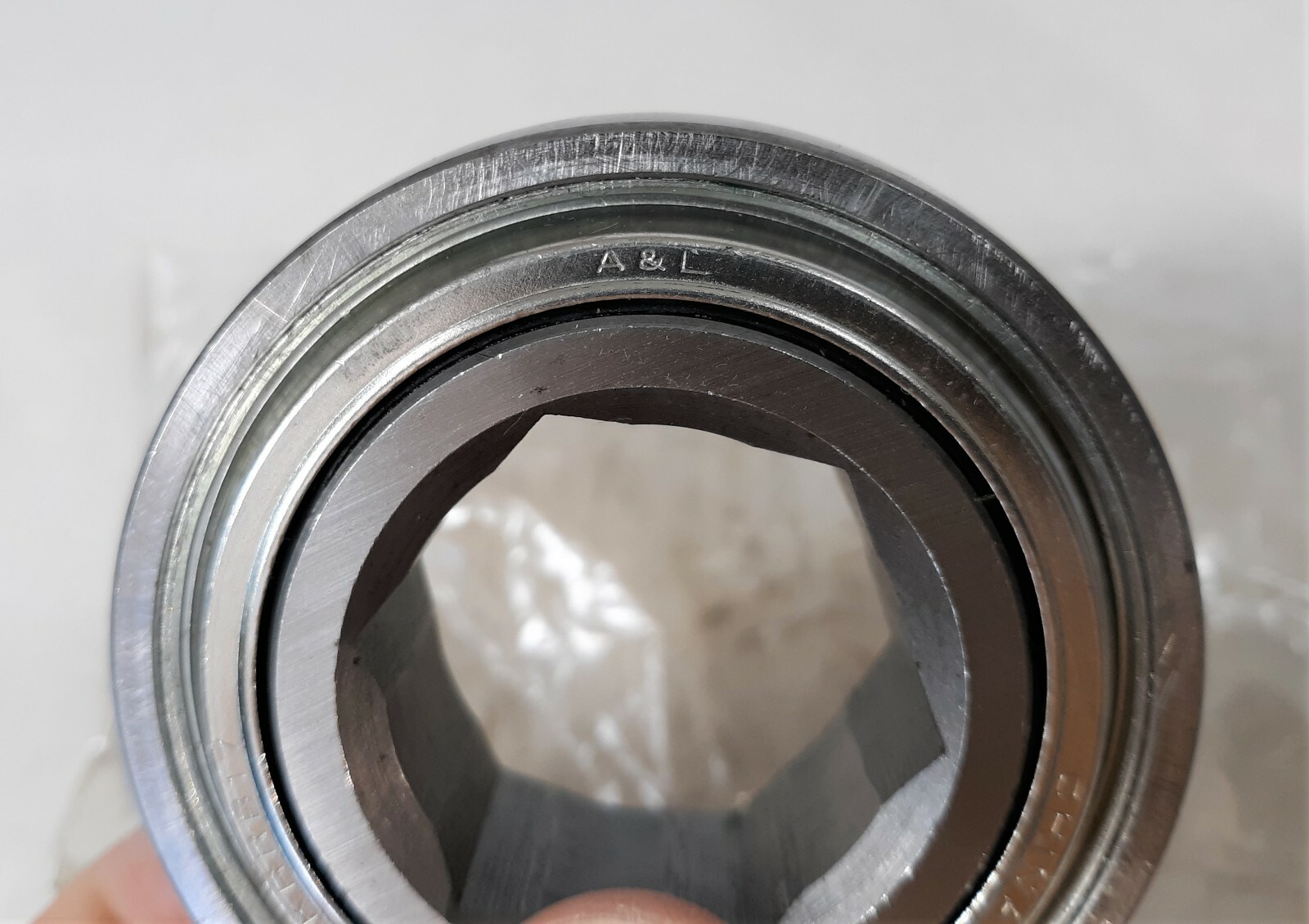 * NEW * A&L 207KRRB17 Bearing, 1-1/4″ Hex Bore, 72 mm OD, 25 mm Width