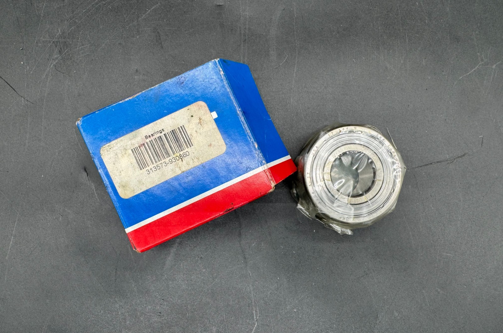 One (1) SKF 3204 A-2Z Double Row Angular Contact Ball Bearing USA NEW
