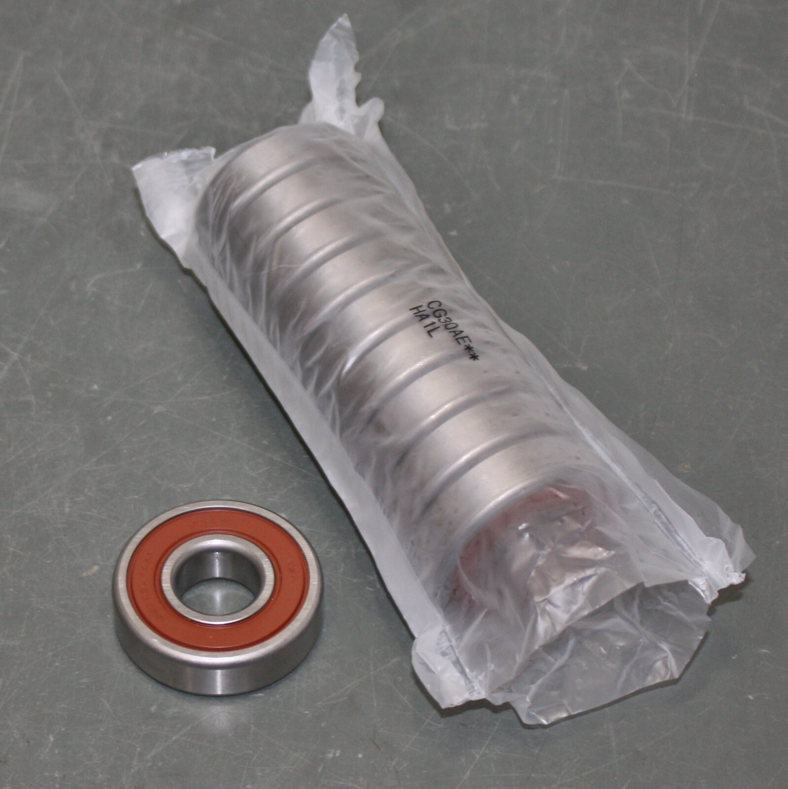 (10) NSK Radial Ball Bearing 6304DUM18A, 52mm x 15mm x 20mm, Straight Bore