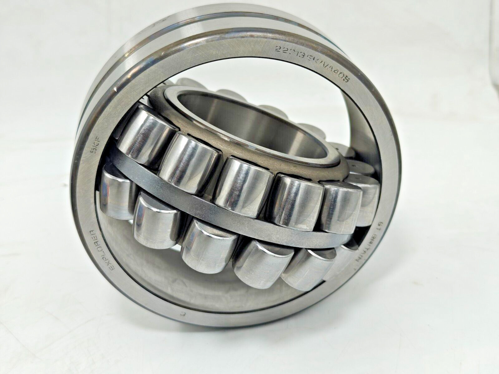 22313 EK/VA405 SKF New Spherical Roller Bearing 65x140x48mm 22313 EK VA405