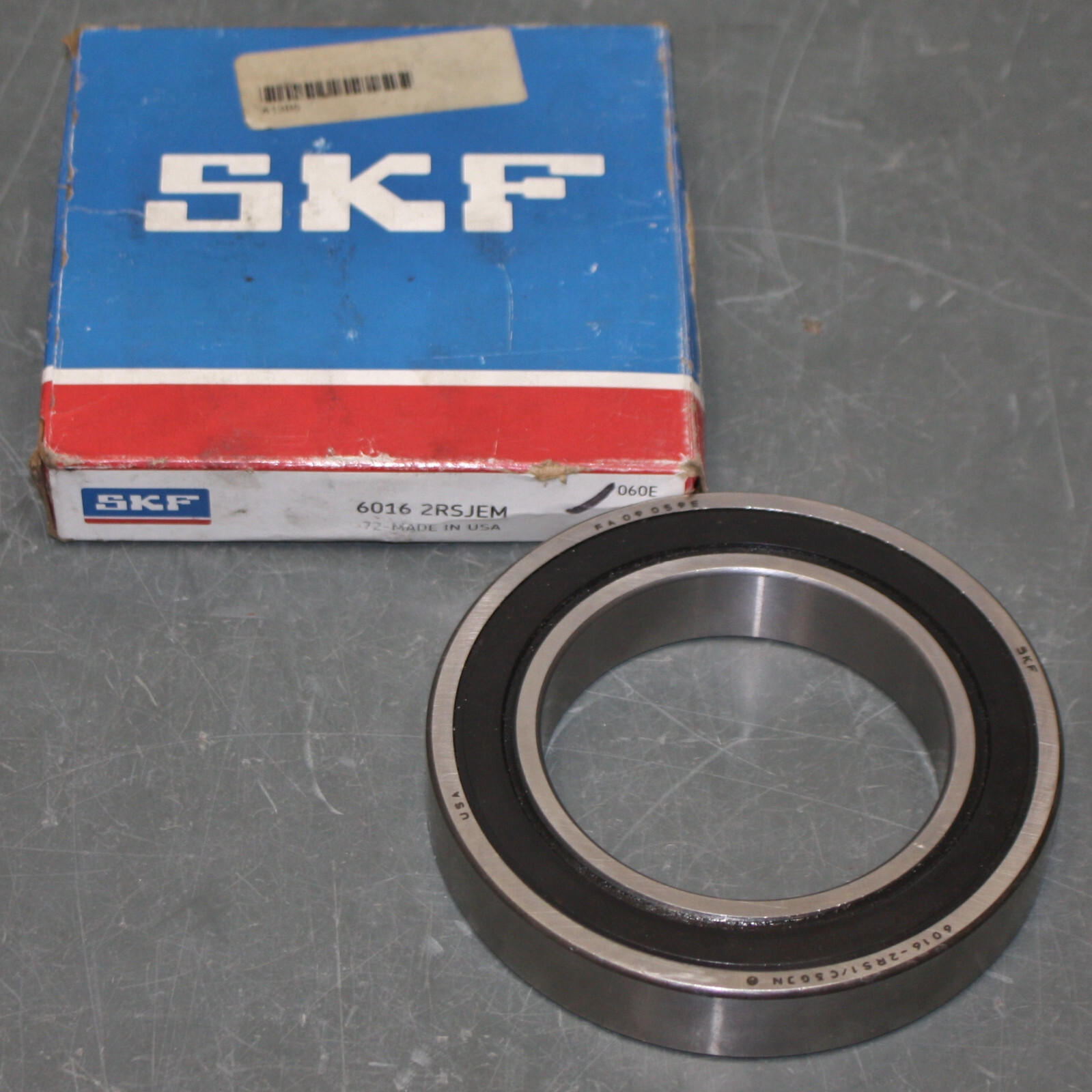 SKF Radial Ball Bearing 6016 2RS JEM, 80 mm x 125 mm x 22 mm, Double Sealed
