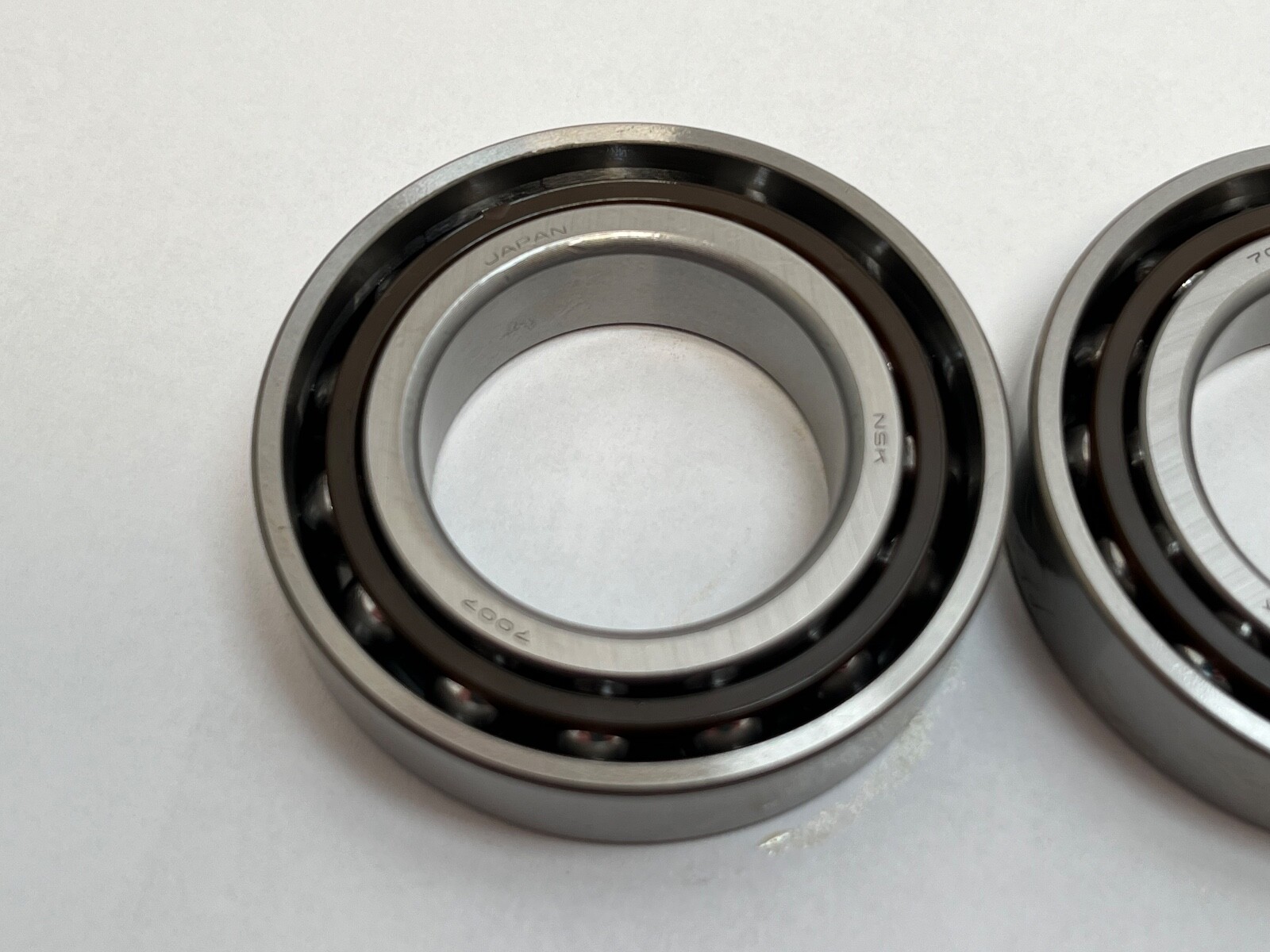 NSK 7007A5TYDUM Bearing 35x62x14 mm 7007E 7007-A5-TY-DUM Japan 2 Pcs