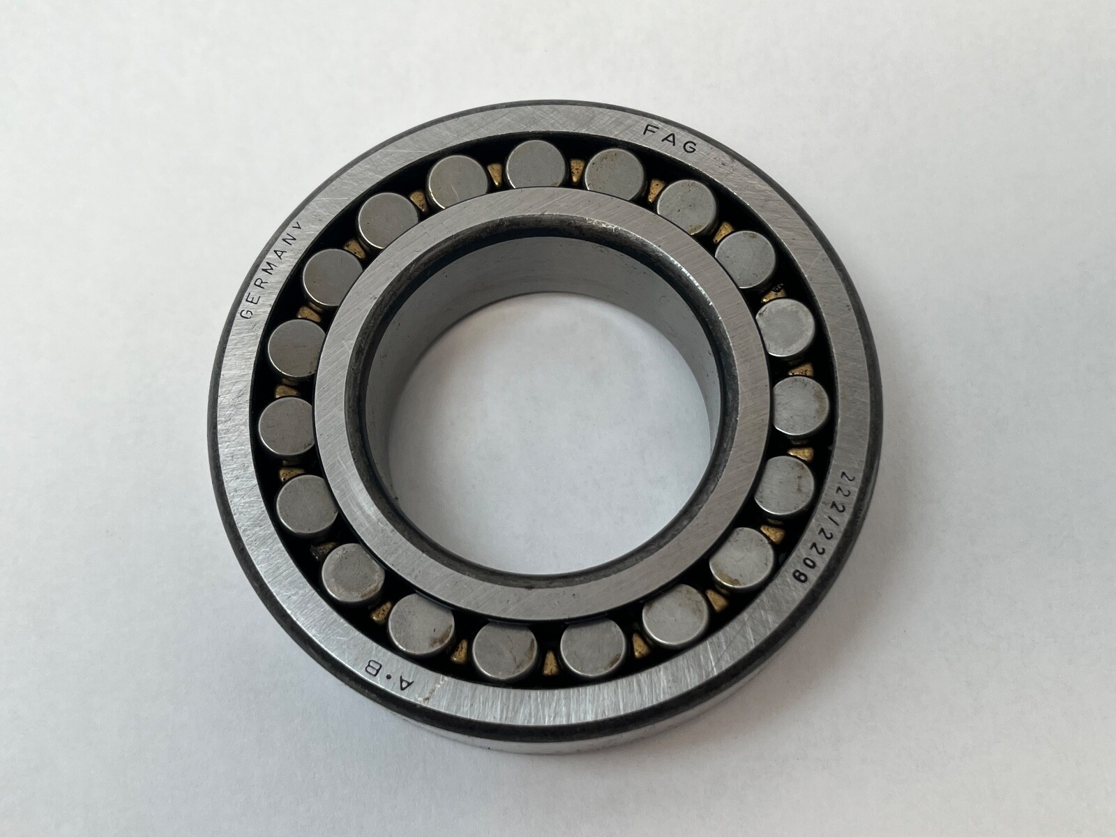 FAG 22209BHLC3 Spherical Bearing 45x85x23 mm 22209-B-HL-C3