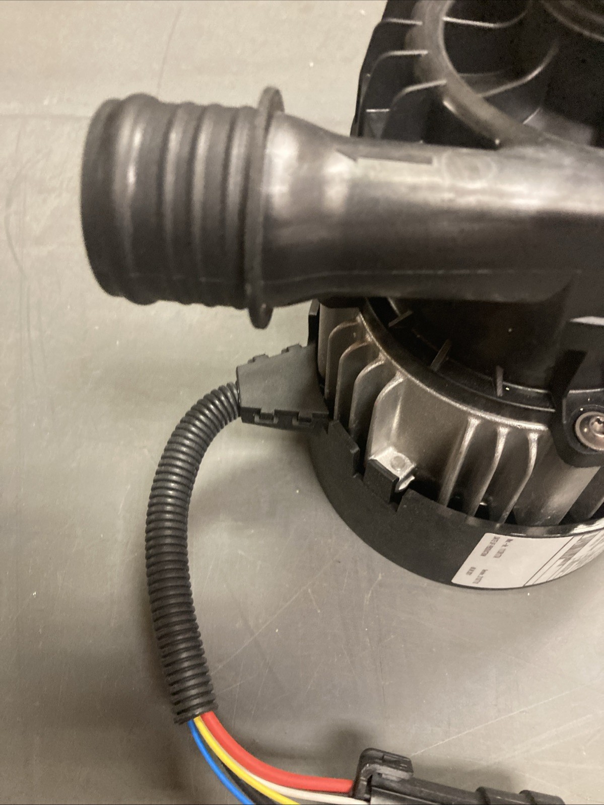 VALEO Water Pump SPUMP 260 CAN 05 11123525B | U.S.A. SELLER | USED…???