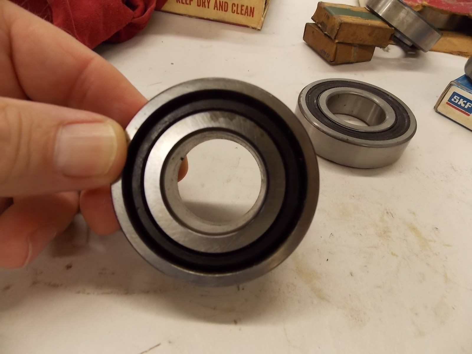 NOS SKF 3206 ATN9 Double Row Angular Contact Ball Bearing 30mmx62mmx23.8mm A6