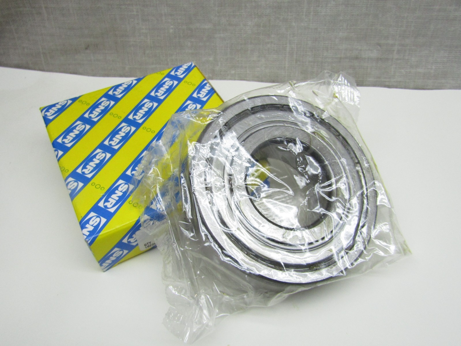 SNR NTN 6307-ZZ 35mm X 80mm X 21mm Shielded Bearing