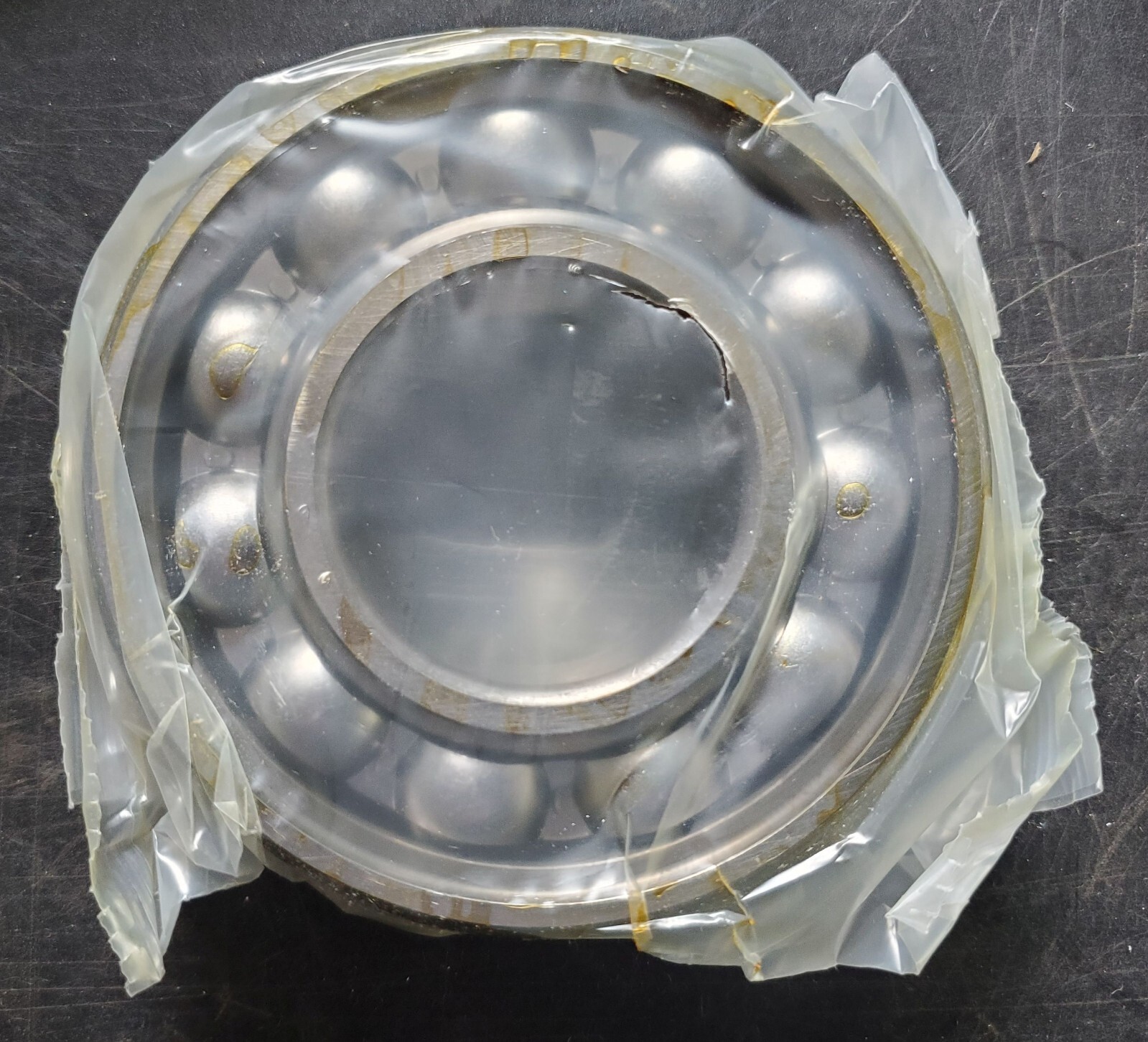 One(1) SKF 309 NR Single Row Deep Groove Ball Bearing 45MM Bore