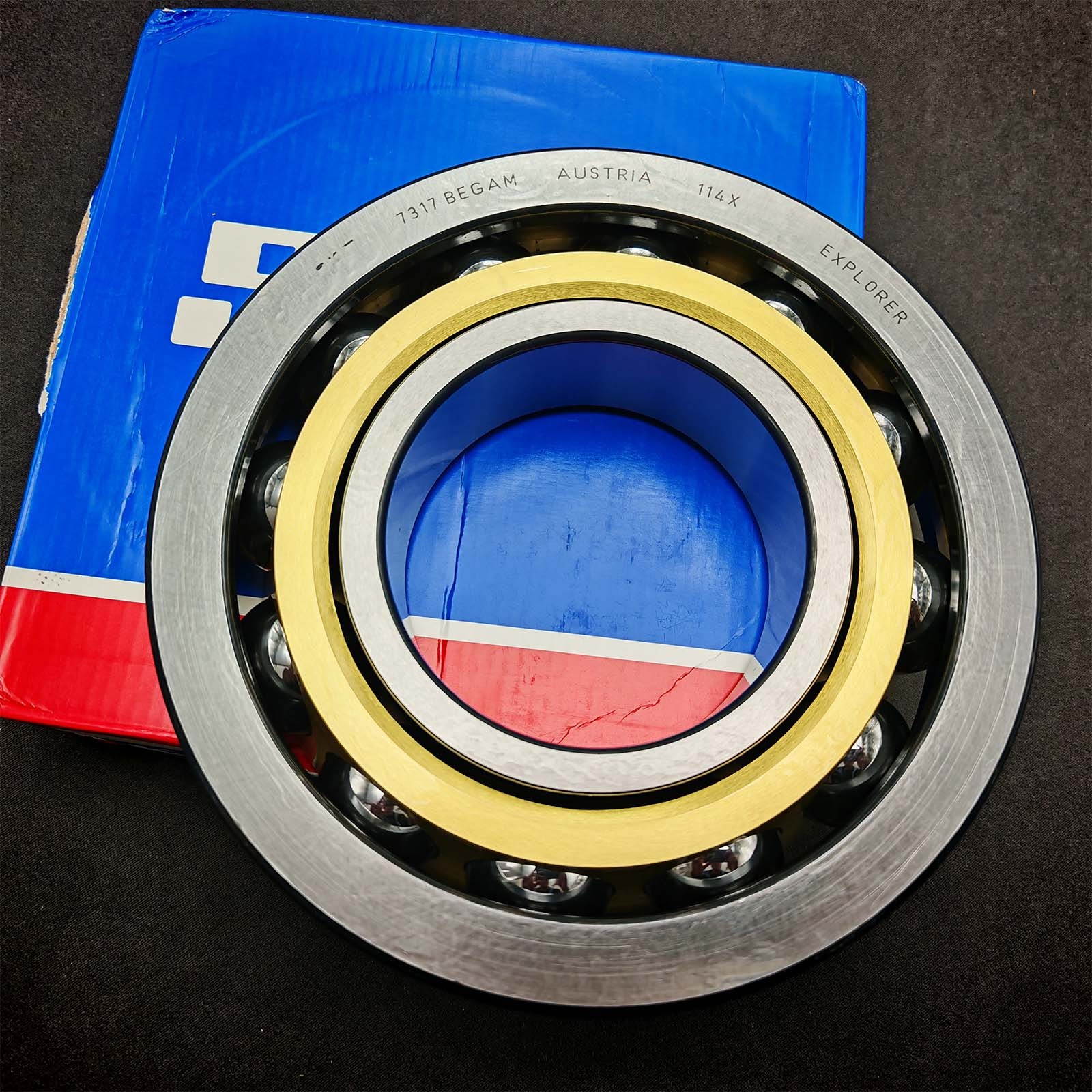 Brand New Single Row Angular Contact Ball Bearing for SKF 7317 BEGAM 85×180×41mm