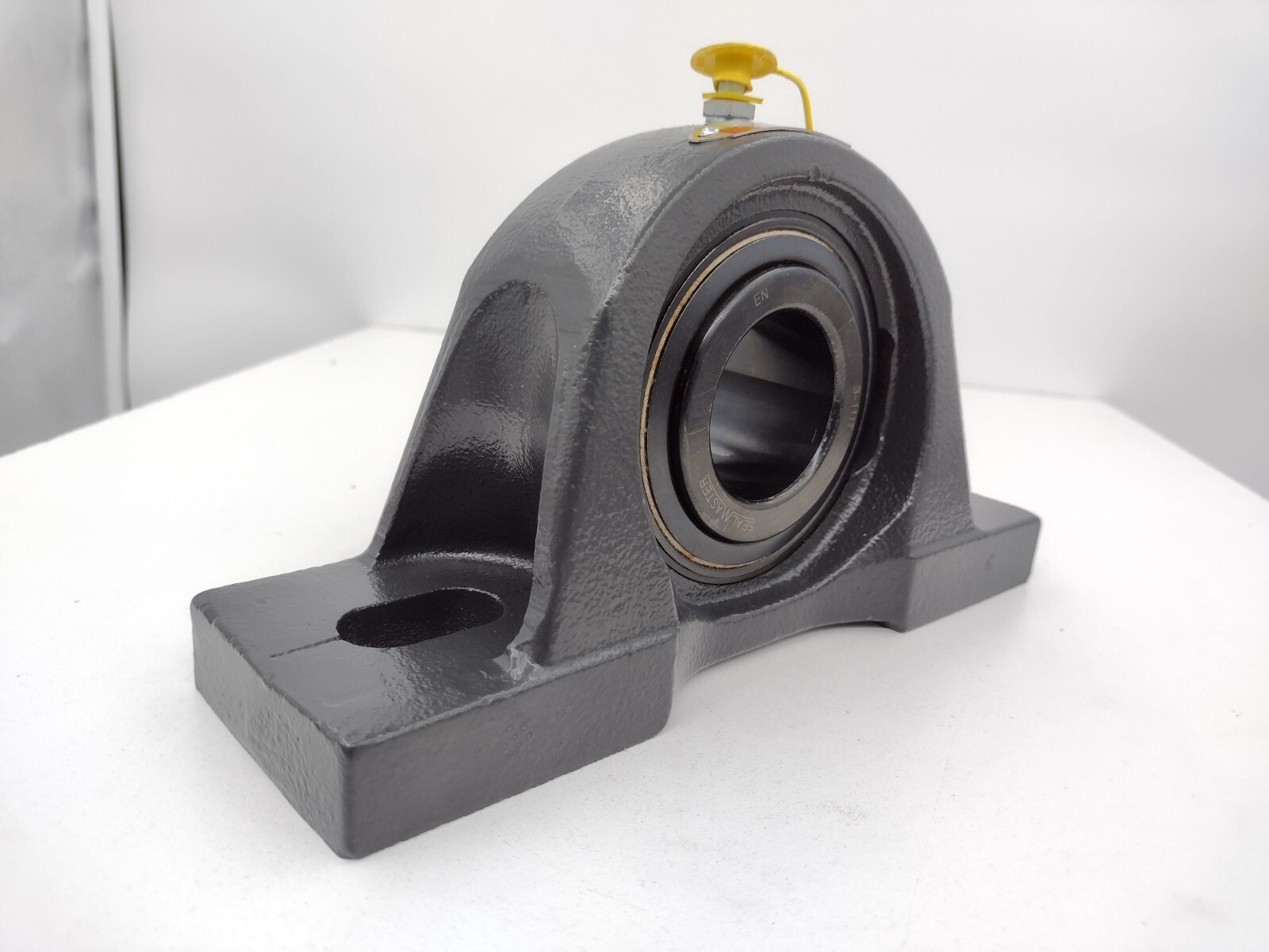 SealMaster MP-27T Pillow Block Ball Bearing Unit