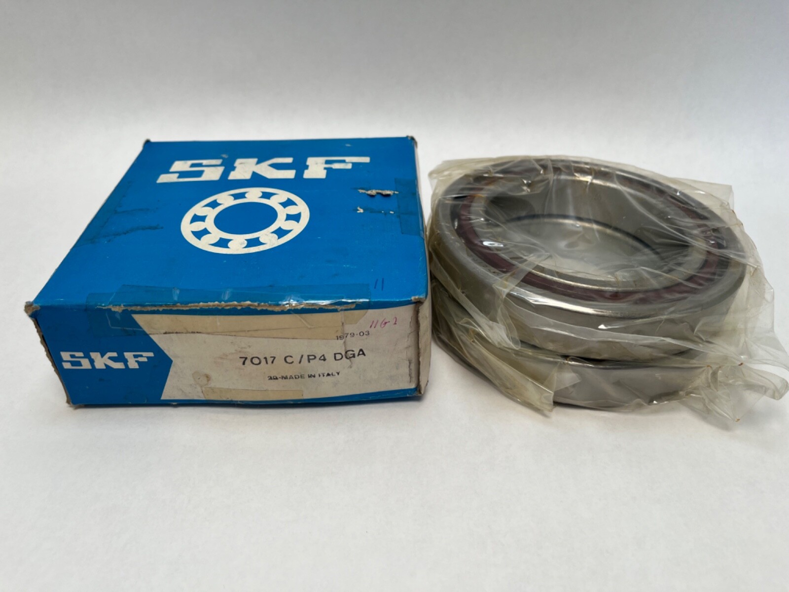 SKF 7017-C/P4DGA Angular Bearing 90x140x24 mm 7017C 7017-C-P4-DGA Italy 2 Pcs