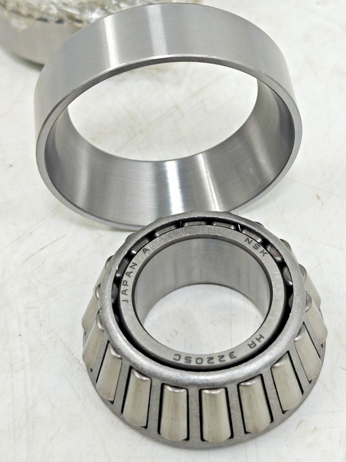 HR32205C NSK Tapered Roller Bearing Cone&Cup 25x52x19.25 mm HR 32205 C