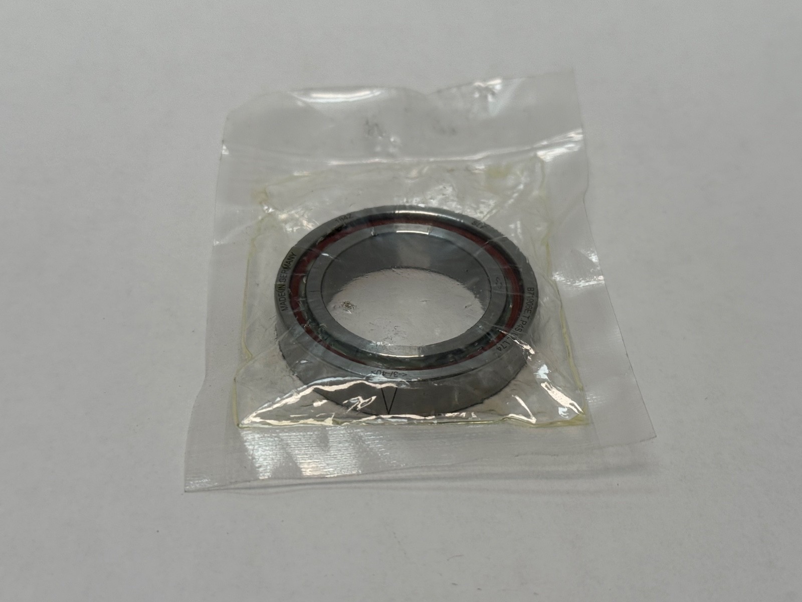 SLF B71906E.T.P4S.UL Angular Bearing 7906 B-71906-E-T-P4-UL 30x47x9 mm