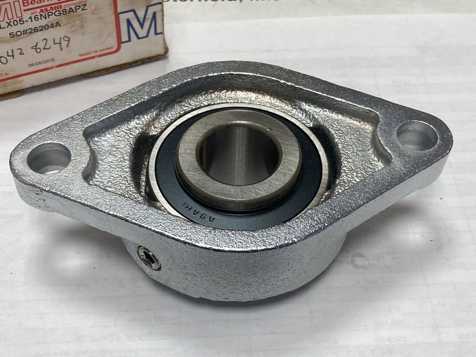 AMI BEARINGS UCFLX05-16NPG8APZ, 1″ BORE, 2-BOLT FLANGE BEARING, FT206 HOUSING