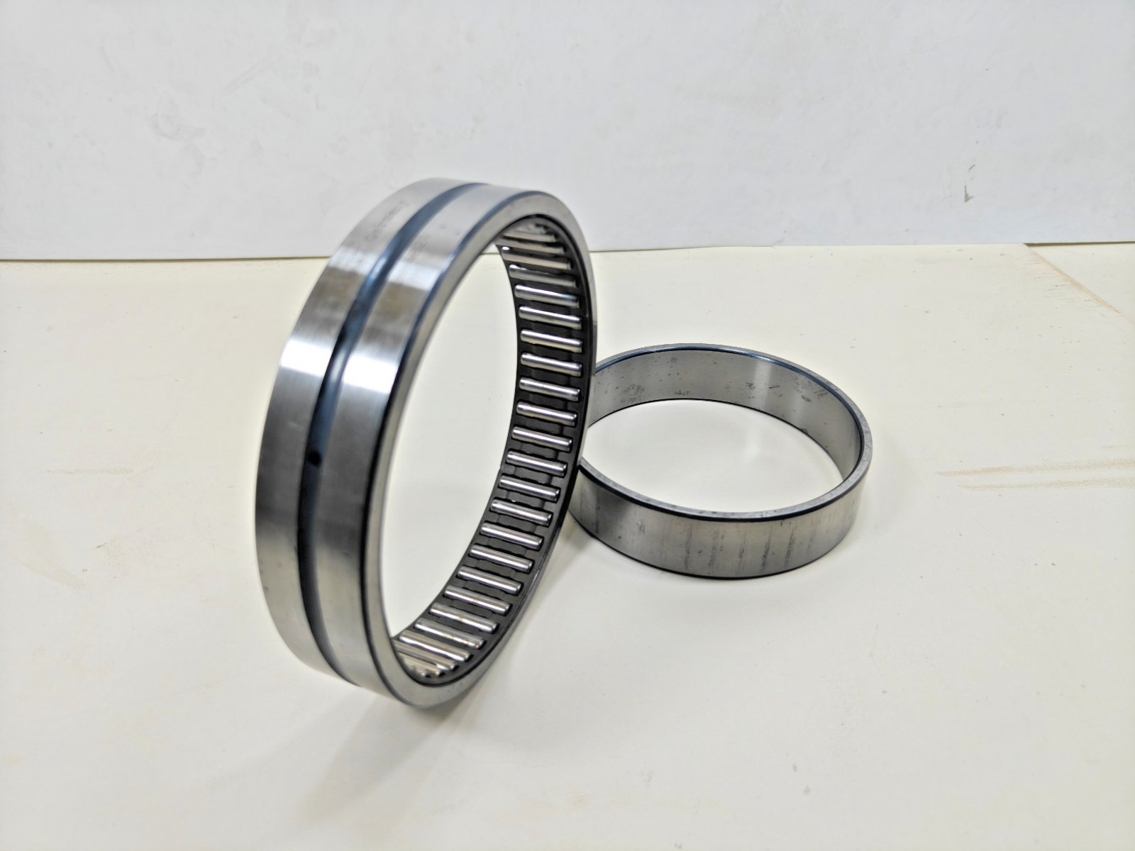NA4824 INA Needle Roller Bearing With Inner Ring NA 4824 / RNA 4824 Germany