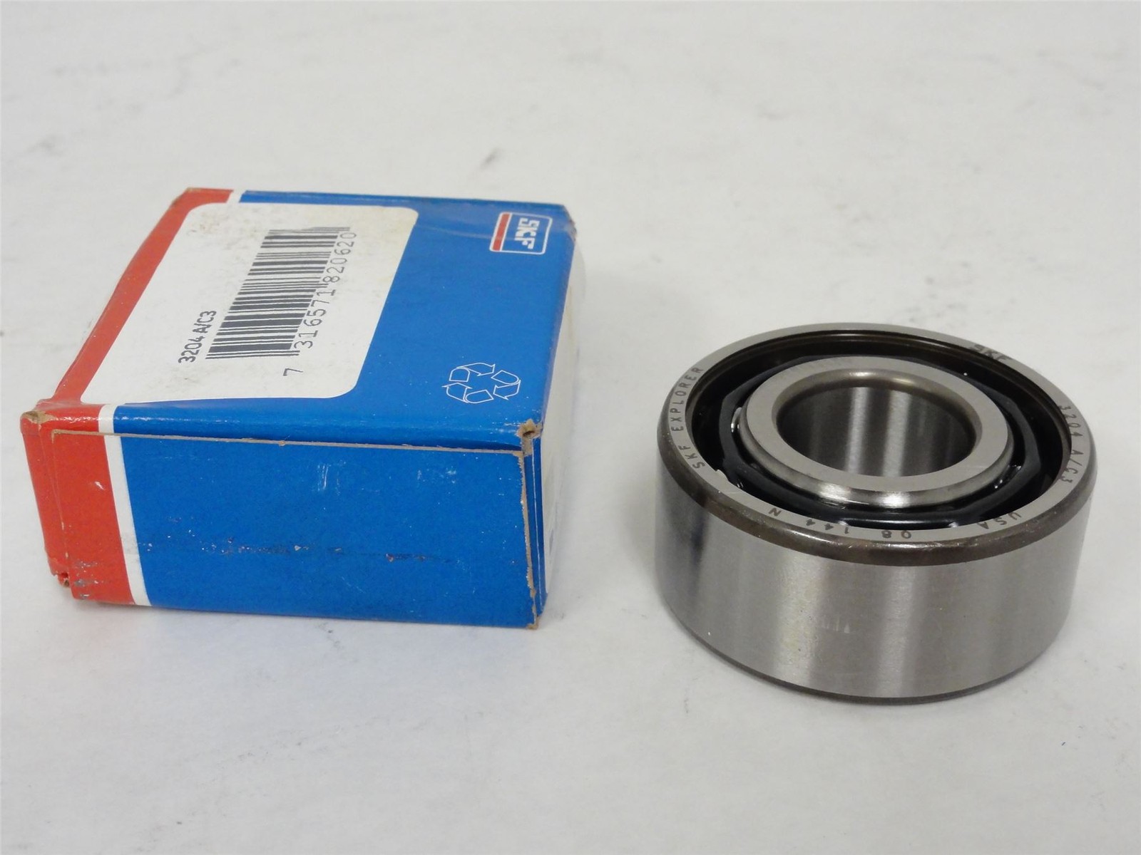 225861 New In Box; SKF 3204 A/C3 Contact Bearing 20mm ID; 47mmOD; 0.8125″ Width